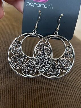 paparazzi Antique Silver Filigree Hoop Earrings